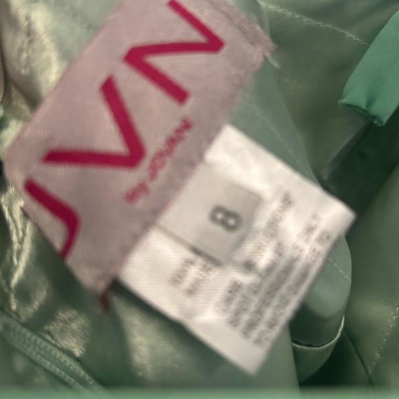 Good condition cocktail dress. Very flattering to the body. Mint green - Picture 3 of 3